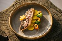 リゾートの敷地内または近くでの食事または食べ物