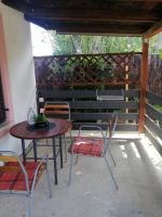 Patio alebo iná vonkajšia časť ubytovania Holiday apartment in Privlaka with sea view, terrace, air conditioning, WiFi 3591-3