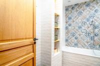 Kúpeľňa v ubytovaní Superbe appartement neuf, climatisé centre village