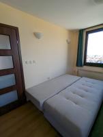 Postel nebo postele na pokoji v ubytování Stylish 2BD Apartment with Panoramic Mountain View by Flat Mаnager
