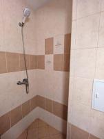 Koupelna v ubytování Stylish 2BD Apartment with Panoramic Mountain View by Flat Mаnager
