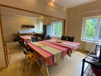 Posedenie v ubytovaní Hermina apartmanház