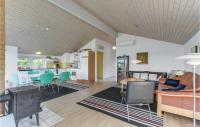 Posezení v ubytování Two-Bedroom Holiday Home In Broager