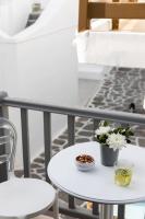 Nápoje v ubytovaní Venghera Naousa Apartment in the heart of Naousa