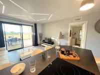 Plán poschodí v ubytovaní Appartement 2 pièces avec terrasse, climatisé, parking, WIFI - Porticcio - FR-1-61-600