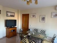 Televízia a/alebo spoločenská miestnosť v ubytovaní Apartamento en Costa Ballena, Urb. Playa Ballena