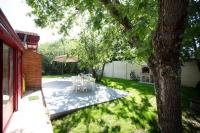 Ogród w obiekcie Villa Robert Shumann, à 700 m de la plage