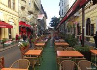 Restaurace v ubytování Raday street, spacious, modern apartment