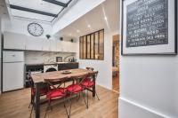 Kuchnia lub aneks kuchenny w obiekcie 2.Luxueux Duplex 6/8pers/Full Equipped/République