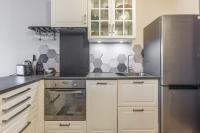 Kuchyňa alebo kuchynka v ubytovaní Appartement de Montplaisir - Welkeys