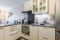 Kuchyňa alebo kuchynka v ubytovaní Appartement de Montplaisir - Welkeys