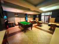 Biliár nebo kulečník v ubytování Bellevue Residence Apartments