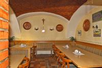 Reštaurácia alebo iné gastronomické zariadenie v ubytovaní Stiftsgasthof Hochburg