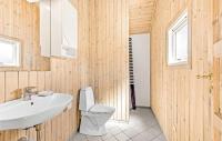 Koupelna v ubytování Holiday Home Udsigten Rudkøbing I