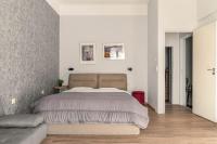 Posteľ alebo postele v izbe v ubytovaní Apt w/ View of OlympusZeusTemple/4BEDR-3BATH-2KITC