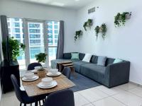 Půdorys ubytování Stylish apt Dubai Marina- Sea View-Tram 100m