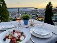 Еда / где поесть недалеко от отеля