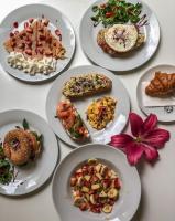 Jídlo v penzionu nebo okolí