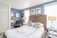 Ein Bett oder Betten in einem Zimmer der Unterkunft PRAIA Hotel Boutique &amp; Apartments Miami Beach