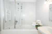 Koupelna v ubytování A Casa Nuccia Mansarda by Holiday Solutions