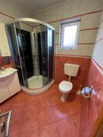 Koupelna v ubytování Apartmani Štrk II