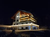 Budova, v ktorej sa apartmán nachádza