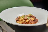 Φαγητό σε αυτό το ξενοδοχείο ή κάπου εκεί κοντά