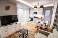 Kuchnia lub aneks kuchenny w obiekcie D Apartments Centrum Powietrze