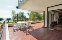Balkón alebo terasa v ubytovaní Malt Beachfront Villa