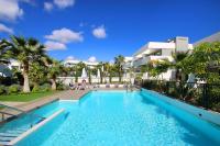 Bazén v ubytování Luxury Townhouse in La Cala De Mijas nebo v jeho okolí