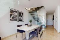 Kuchyň nebo kuchyňský kout v ubytování Luxury Townhouse in La Cala De Mijas