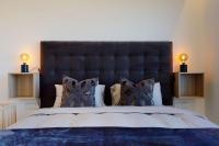 Postel nebo postele na pokoji v ubytování Luxury Townhouse in La Cala De Mijas
