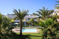 Bazén v ubytování Luxury Townhouse in La Cala De Mijas nebo v jeho okolí