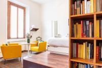 A seating area at Easylife - Accogliente monolocale in zona Ripamonti