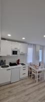 Kuchyň nebo kuchyňský kout v ubytování APARTAMENTOS TANEZ SANTURCE a