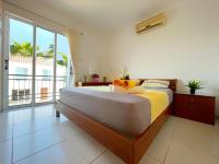 Postel nebo postele na pokoji v ubytování Tarracotta Villa 4 bedroom, near Ayia Napa