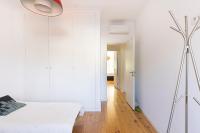 Postel nebo postele na pokoji v ubytování Comfy 3 Bedroom Apartment Campo de Ourique