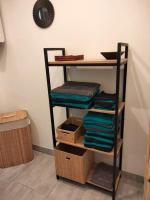 Łóżko lub łóżka piętrowe w pokoju w obiekcie L'ANNEXE endroit zen et chaleureux. Jacuzzi extérieur