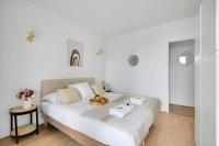 Posteľ alebo postele v izbe v ubytovaní Elegant apartment - 2BR-6P - Tour Eiffel