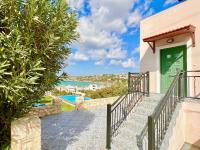 Bazén v ubytovaní Beach Villa Evgenia with private pool by DadoVillas alebo v jeho blízkosti