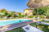 The swimming pool at or close to Villa Gabriella apartments
