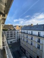 Plan piętra w obiekcie Upscale 80m2 2 Bedroom Apartment Near Champs Elysees