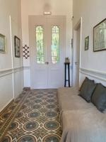 Posteľ alebo postele v izbe v ubytovaní Yioklima - Renovated Neoclassical House with two bedrooms