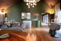 Posezení v ubytování Auberge Pom'Poire