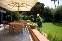 A garden outside Hotel Gemma Del Mare