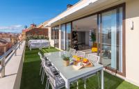 Balkon lub taras w obiekcie Exclusive Penthouse & terrace by ELE Apartments