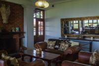 Posezení v ubytování El Edén Country hotel y Club Residencial