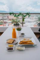 Jídlo v hotelu nebo okolí