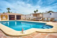 Bazén v ubytování Villa Palmview Up To 28 Guests Close To Jávea Beach nebo v jeho okolí