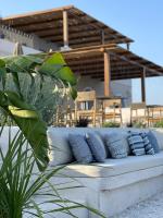 Posedenie v ubytovaní Panorama Apartments updated with infinity pool